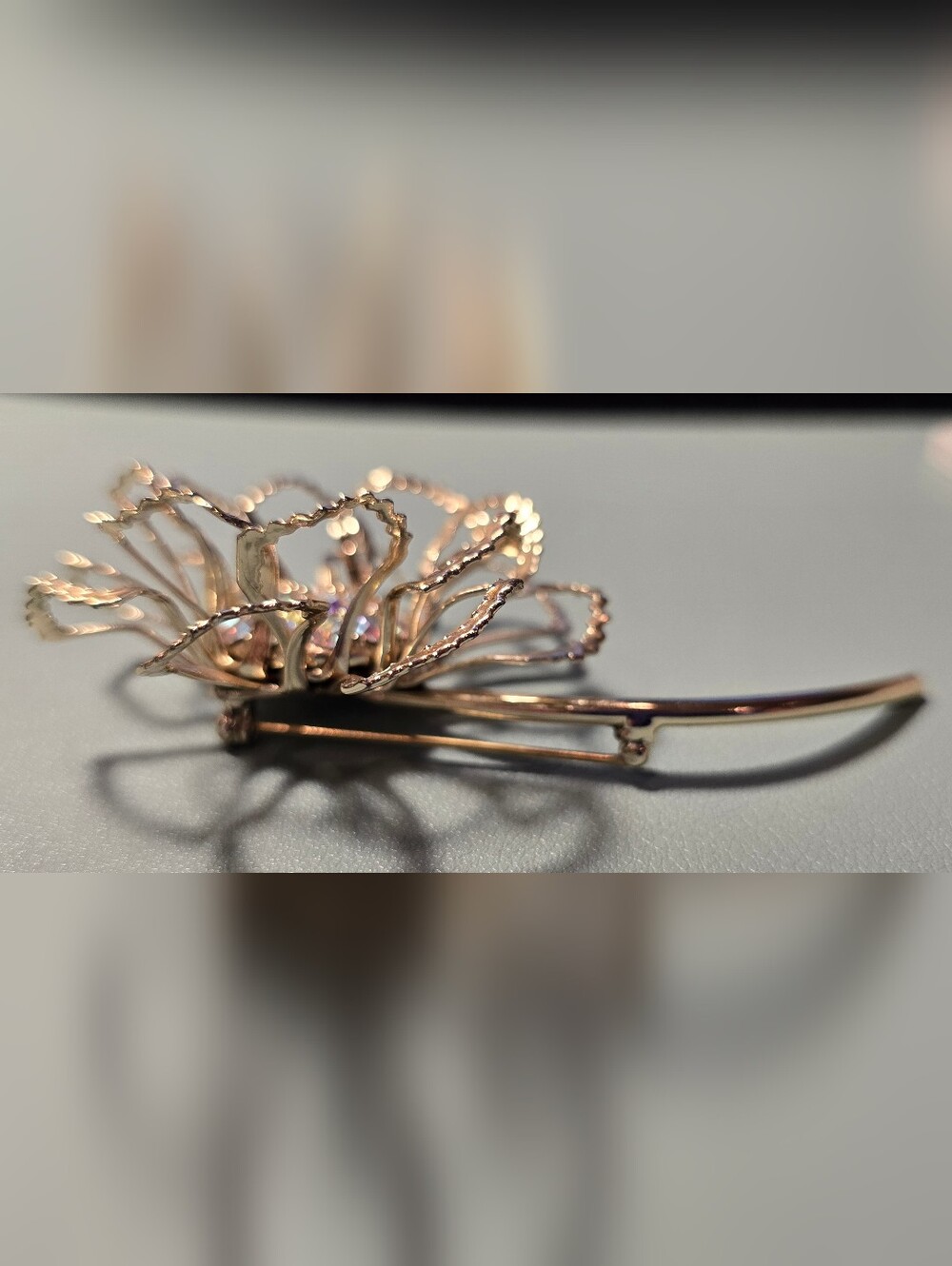 Vintage Sarah Coventry Large Iridescent Rhinestone/Gold Tone Brooch - Circa 1970 - Picture 7 of 8